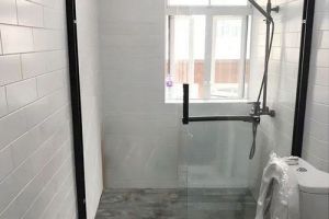 [达州云上装饰]卫生间选什么形状的淋浴房比较好？