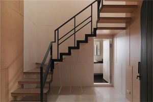 [武汉岚庭装饰]楼梯装修选择哪种样式