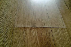 木地板为什么会翘起