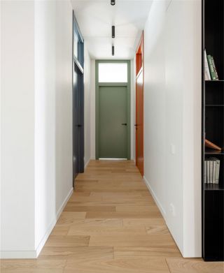 现代简约室内走廊地板装修效果图