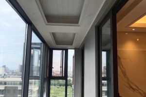 [广州尚逸装饰公司]阳台装修吊顶有必要安装吗