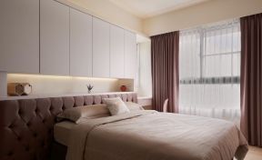现代风格卧室装修效果图 卧室床头柜子