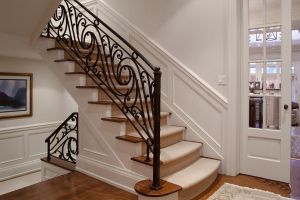 [长沙随意居装饰]铁艺楼梯适合什么装修风格？