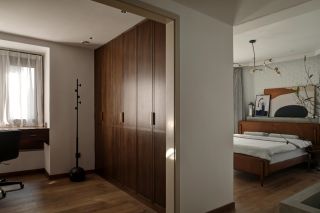 110平米住宅卧室衣柜装修设计效果图