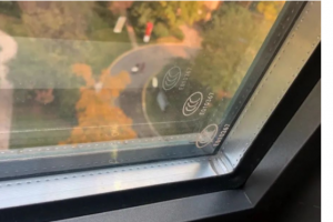 [锦州龙发装饰]阳台的封窗，常常陷入的误区