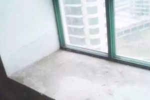 阳台落水管漏水怎么办