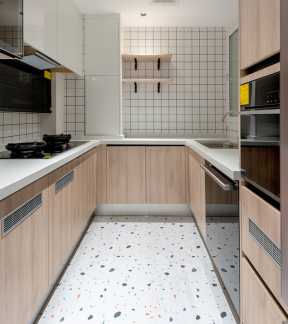 141平现代风格厨房装修实景图
