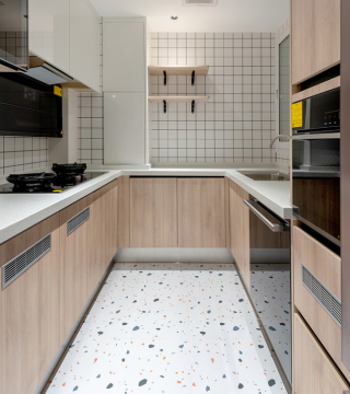 141平现代风格厨房装修实景图