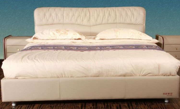 吉斯现代简约实木真皮床