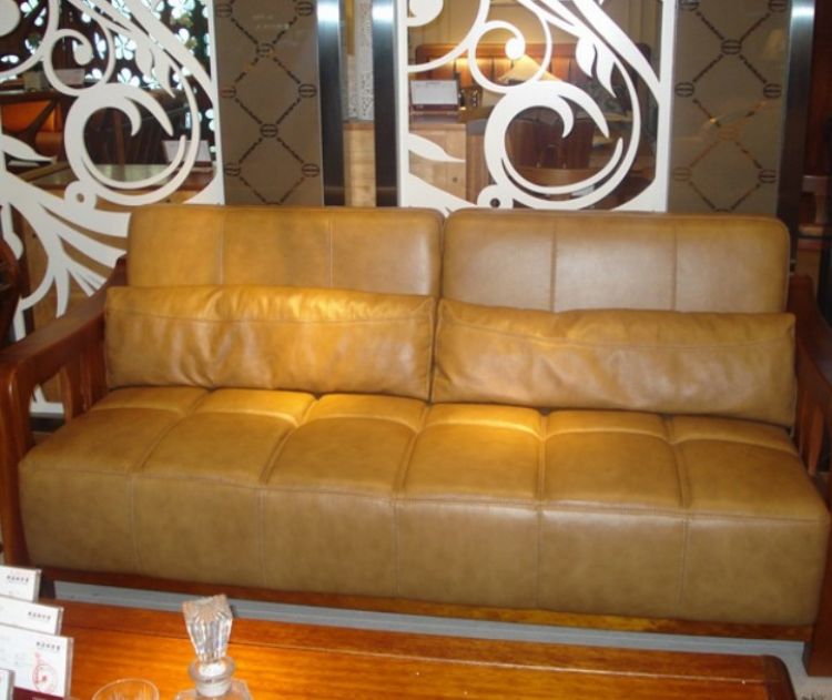 商品信息名称:芝华士简约褐色真皮沙发标签:芝华士沙发 欧式家具 真皮