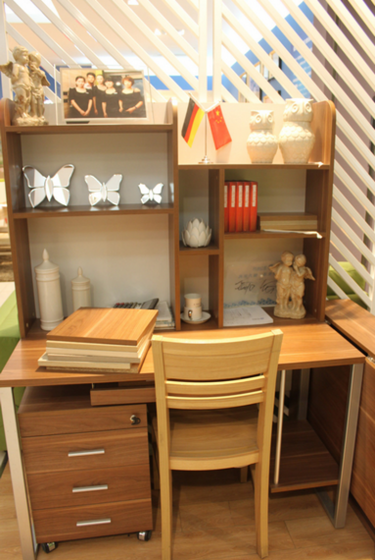 书桌广式纯木色书桌