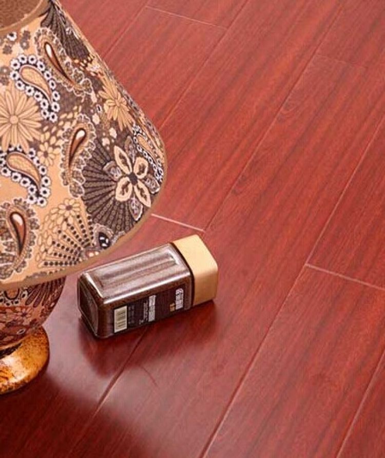 席高天鹅堡红枫地板_装信通网家居百科