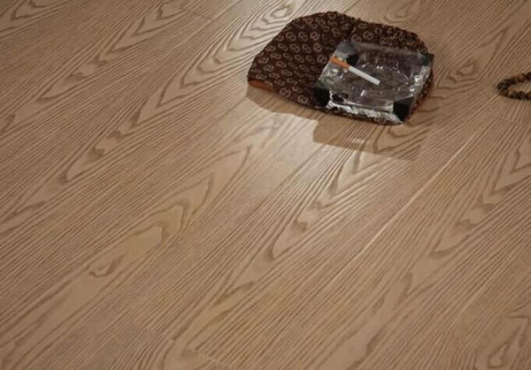 思诺尔家地板c202馨梦康桥