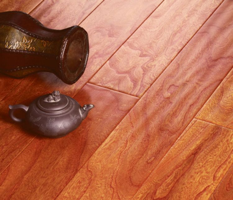 商品信息名称:得丰槐木仿古df2101地板标签:得丰地板尺寸:描述:得丰