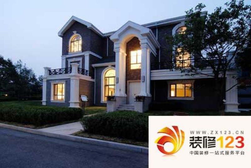 长春森林华墅森林华墅外景图别墅院子(2010.3) .