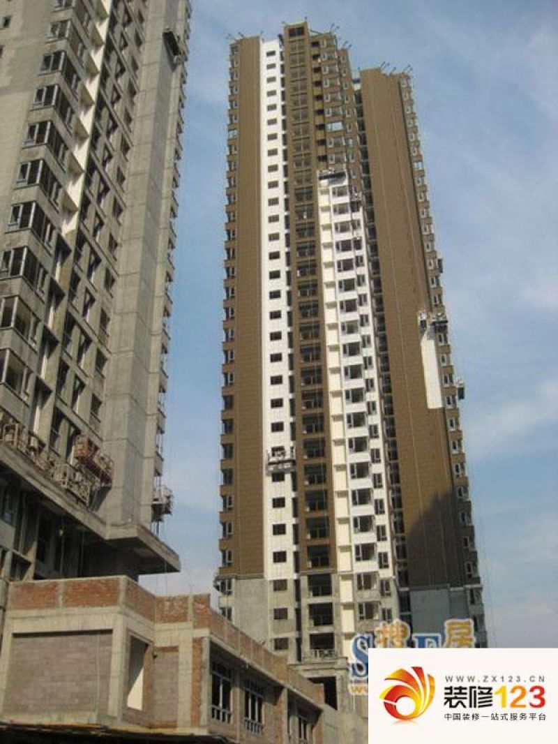 中房千寻外景图一期4号楼工程进 .