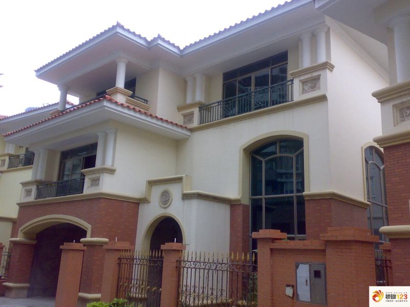 飞龙山庄别墅外景图半山花园实景 .