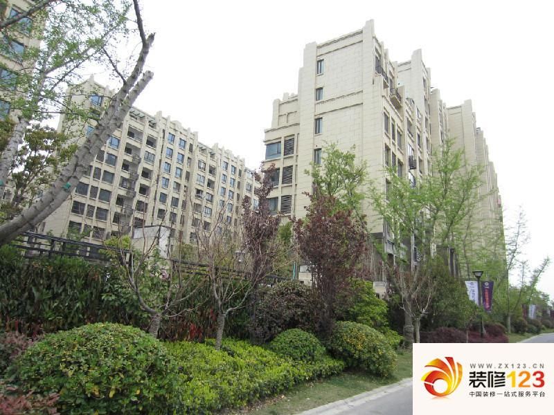 上海绿地芳满庭绿地芳满庭外景图(2013.4) .