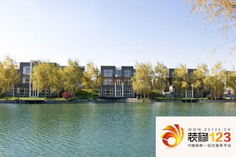 莱茵湾外景图湖面2008.