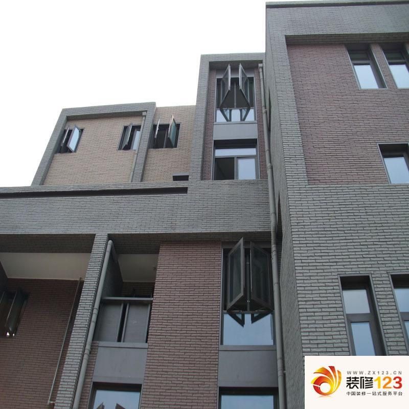 风荷丽景尚城别墅外景图(2010.8) .