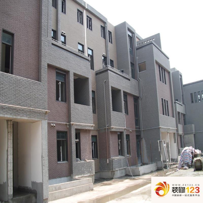 风荷丽景尚城别墅外景图(2010.8) .